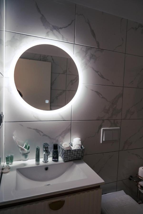 Mia Marine Rooms Himare Room photo