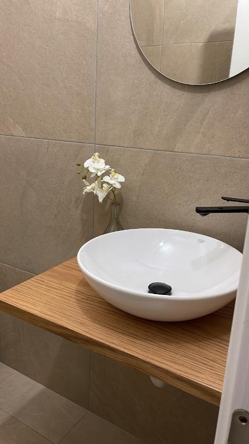Mia Marine Rooms Himare Exterior photo